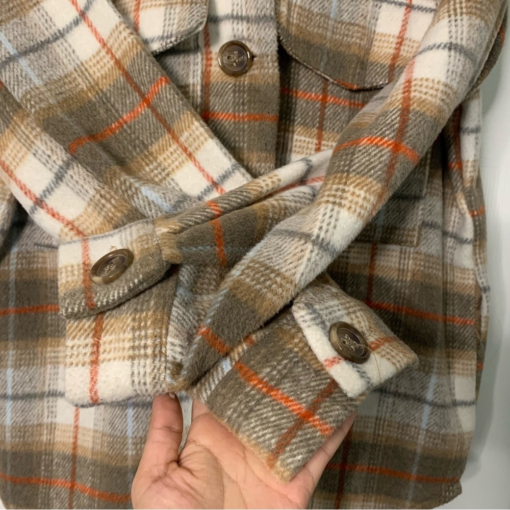 Charlotte Russe Tan Plaid Shacket Jacket - Picture 8 of 8